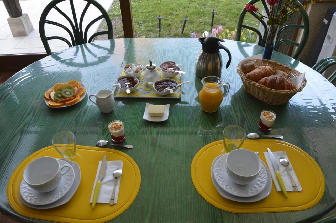 Les Rendzines Bed & Breakfast Nuisement-sur-Coole ภายนอก รูปภาพ
