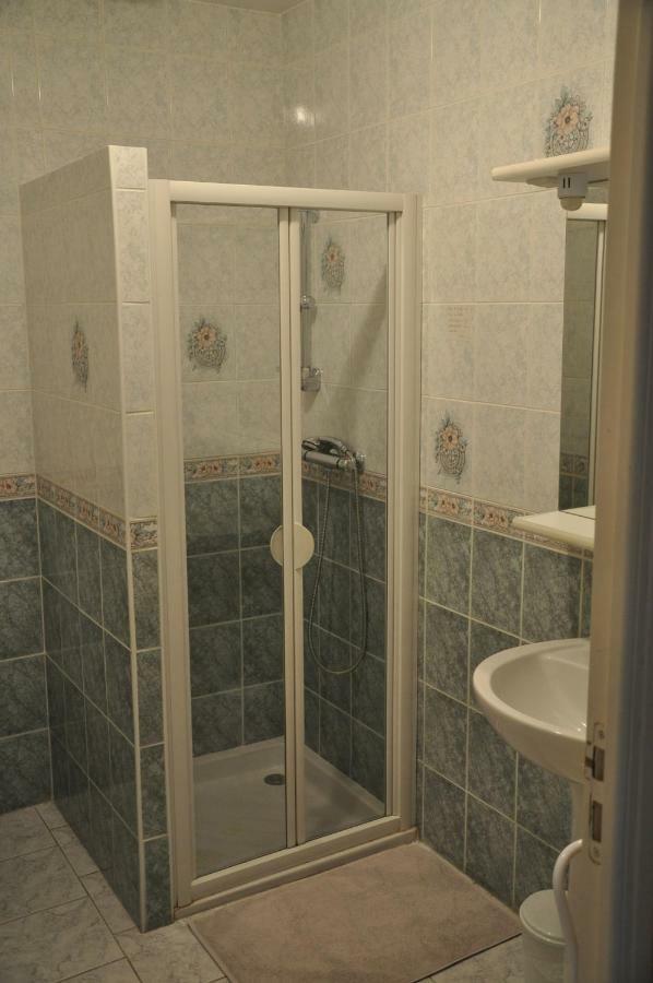 Les Rendzines Bed & Breakfast Nuisement-sur-Coole ภายนอก รูปภาพ
